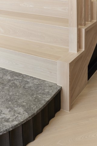 Gloss & Grain