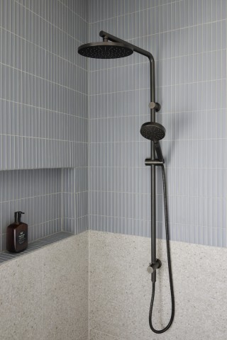 Gloss & Grain